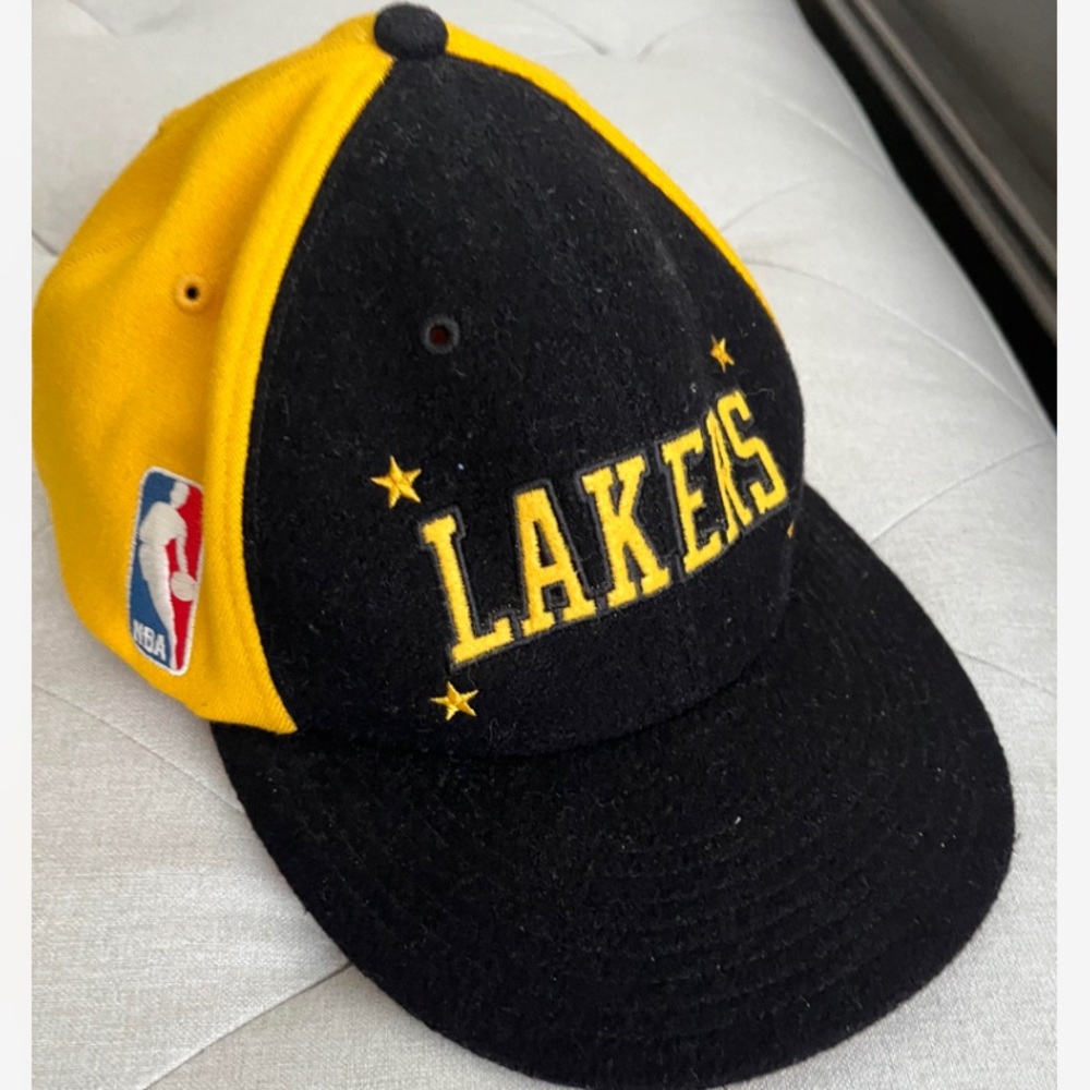 Los Angeles Lakers hat cap classic